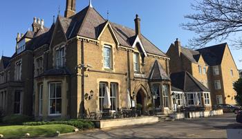 Cotswold Lodge Hotel