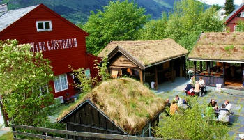 Ullensvang Gjesteheim