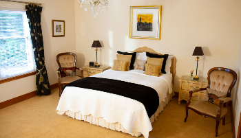 Arden Country House