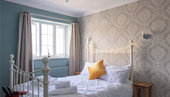 clovellyguesthouse