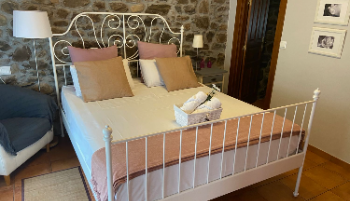 hostal-casa-san-nicolas-cama-doble