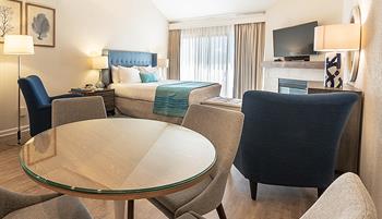 seascape-studiosuites-5cf8283219739
