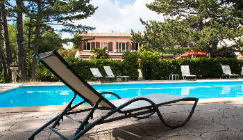HotelLouPbredAi
