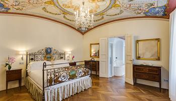 Relais Degli Angeli Siena Bedroom