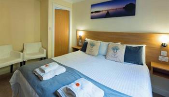 Lochy Ensuite Room