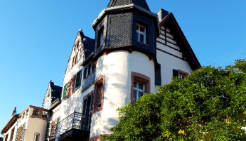 Wohnen im ehemaligen Burghotel-Lorch