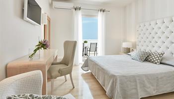 Santorini Palace Hotel