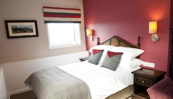 TheCrownHotel-Stornoway