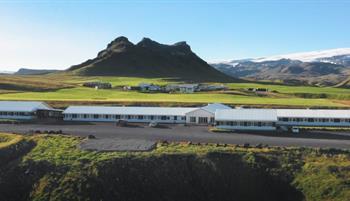 Hotel-Dyrholaey-Summer-768x432-rsz-14032023132728161