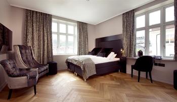 DeluxeRoom