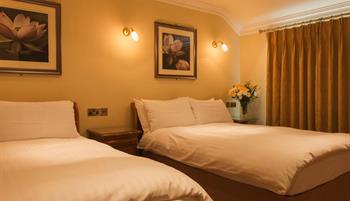 Larkinley Lodge B&amp;B, Killarney