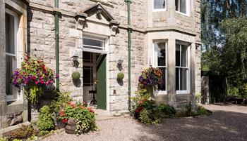 Outside of Northlands B&B