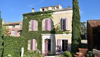 A-Lovely-Planet-Chateauneuf-du-Pape-Wine-BB-1