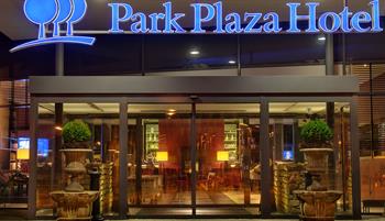Park Plaza Trier by night