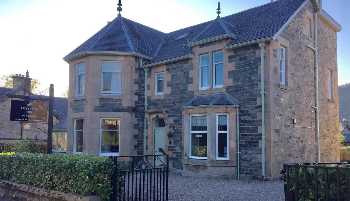 Fernbank Guesthouse Abderfeldy