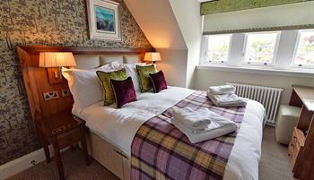 topfloor small double TownhouseHotel Aberfeldy