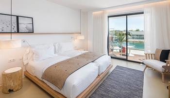 Avenida Hotel