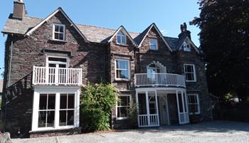Moss Grove Organic Hotel
