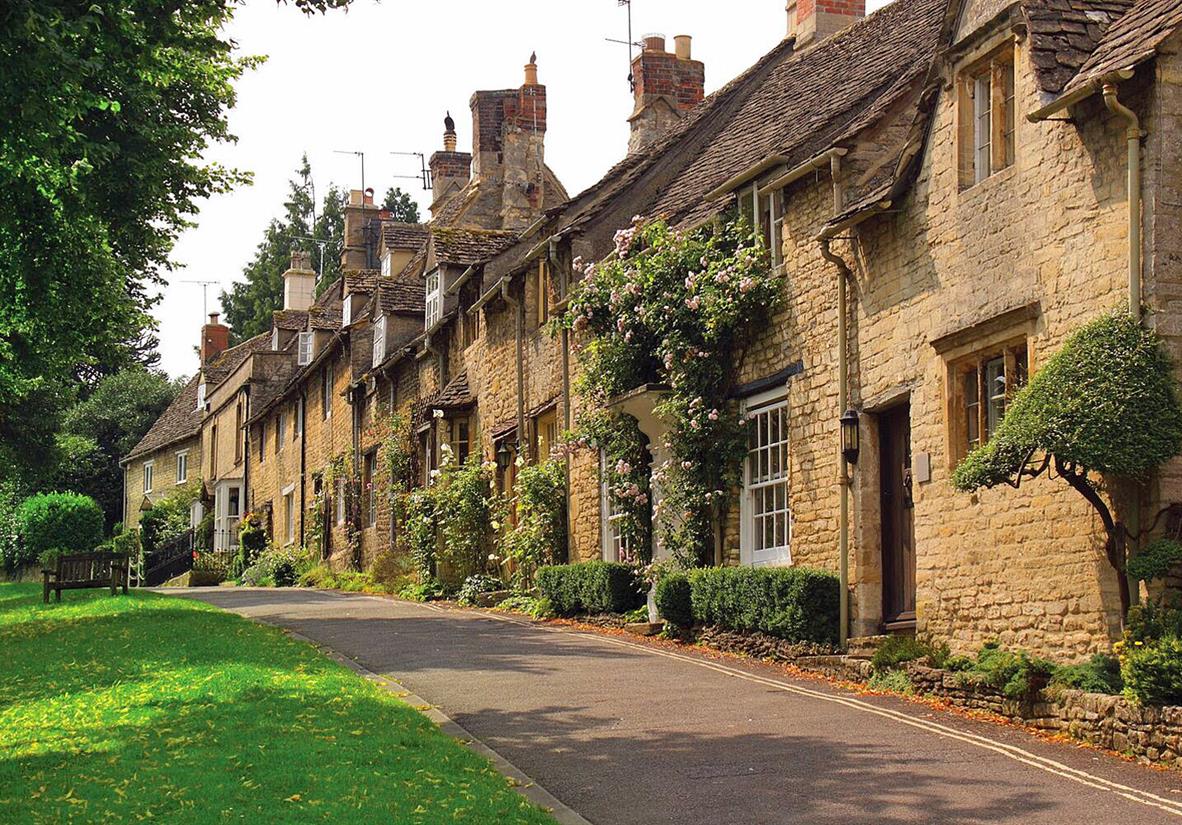 Pretty Burford in the Cotswolds