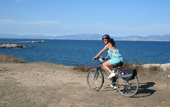 Cycle the beautiful Catalan coast