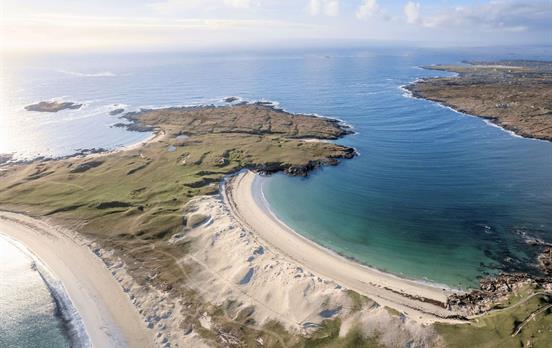 Die Zwillingsstrände Dog's Bay und Gurteen Bay