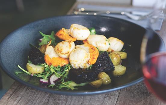 Herzhafte Mahlzeiten "Scallops and black pudding"