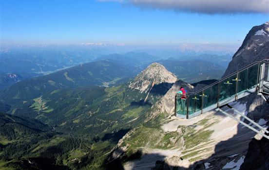 Trauen Sie sich auf die Treppe ins Nichts