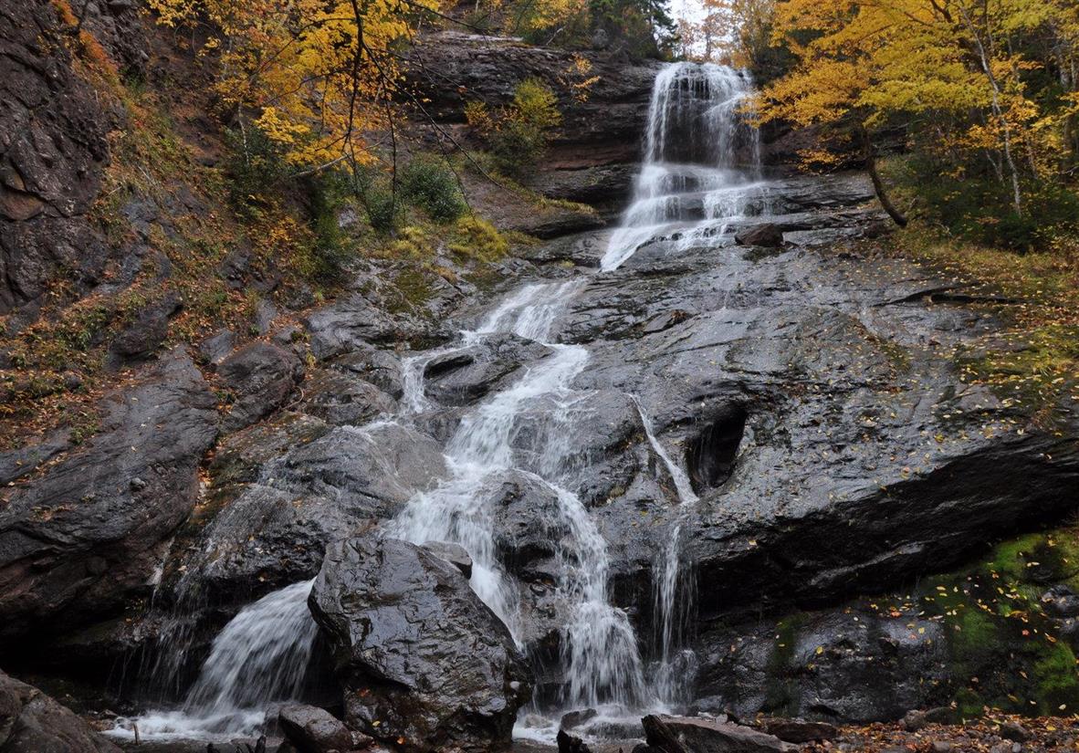Hike to Uisage Ban (white water)