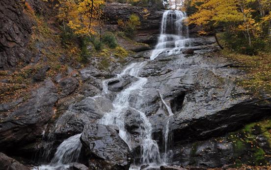 Hike to Uisage Ban (white water)