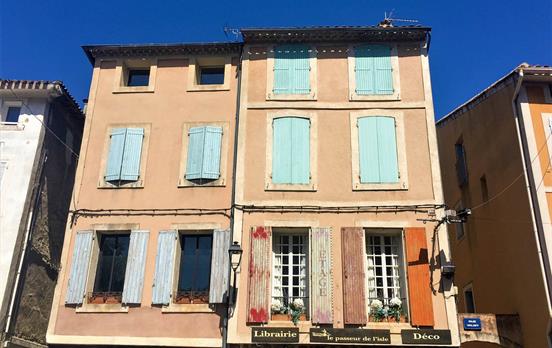 Traditional house in L'Isle-Sur-La-Sorgue