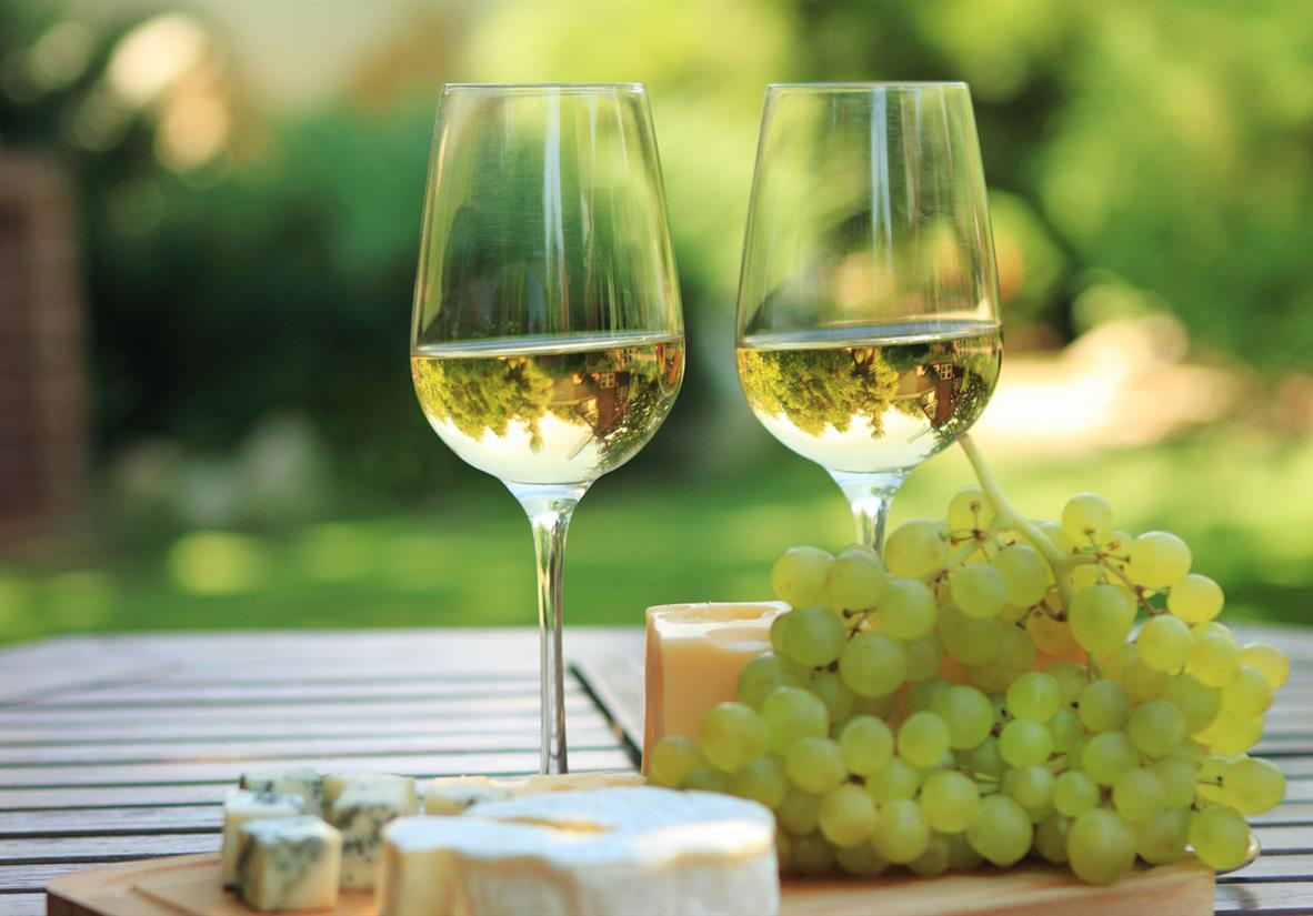 Crisp white wine