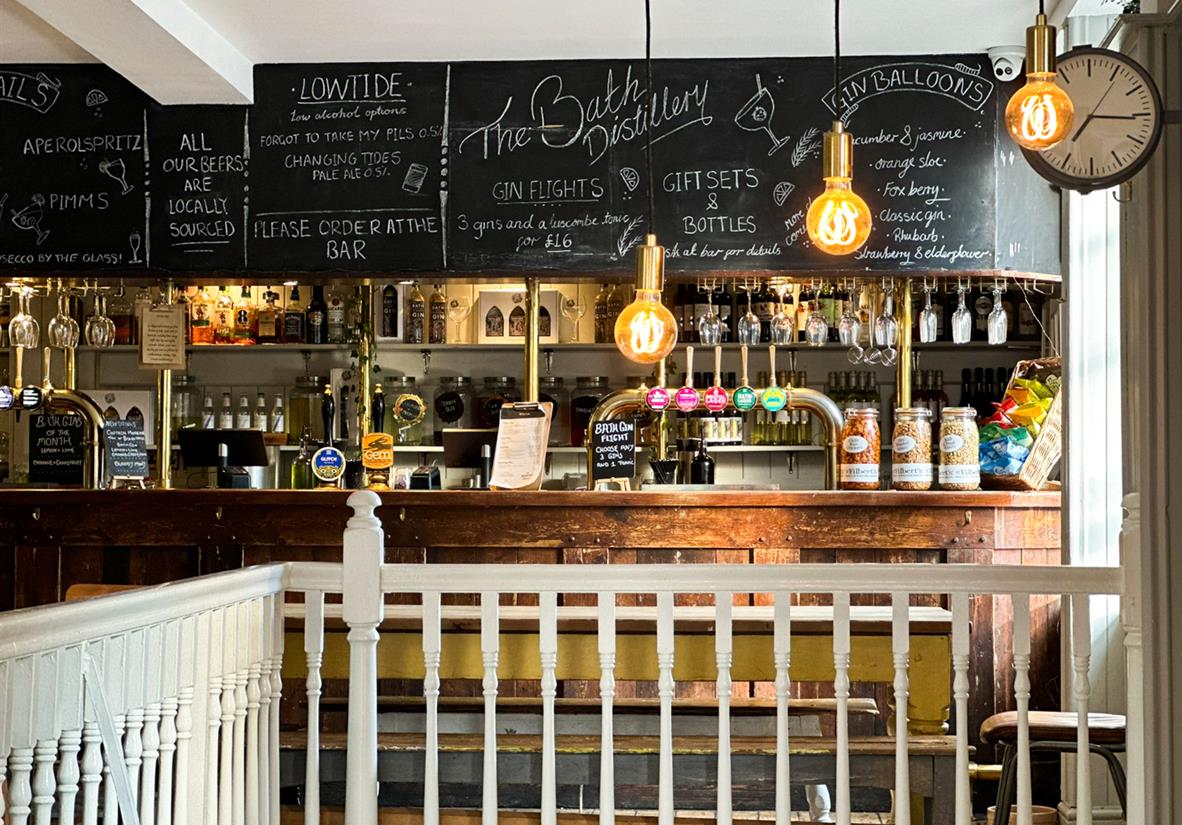 Try craft cider and gin in typical cotswold pub