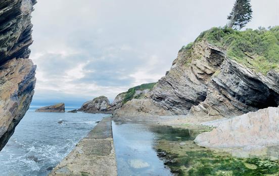 Höhlen auf dem Weg nach Ilfracombe