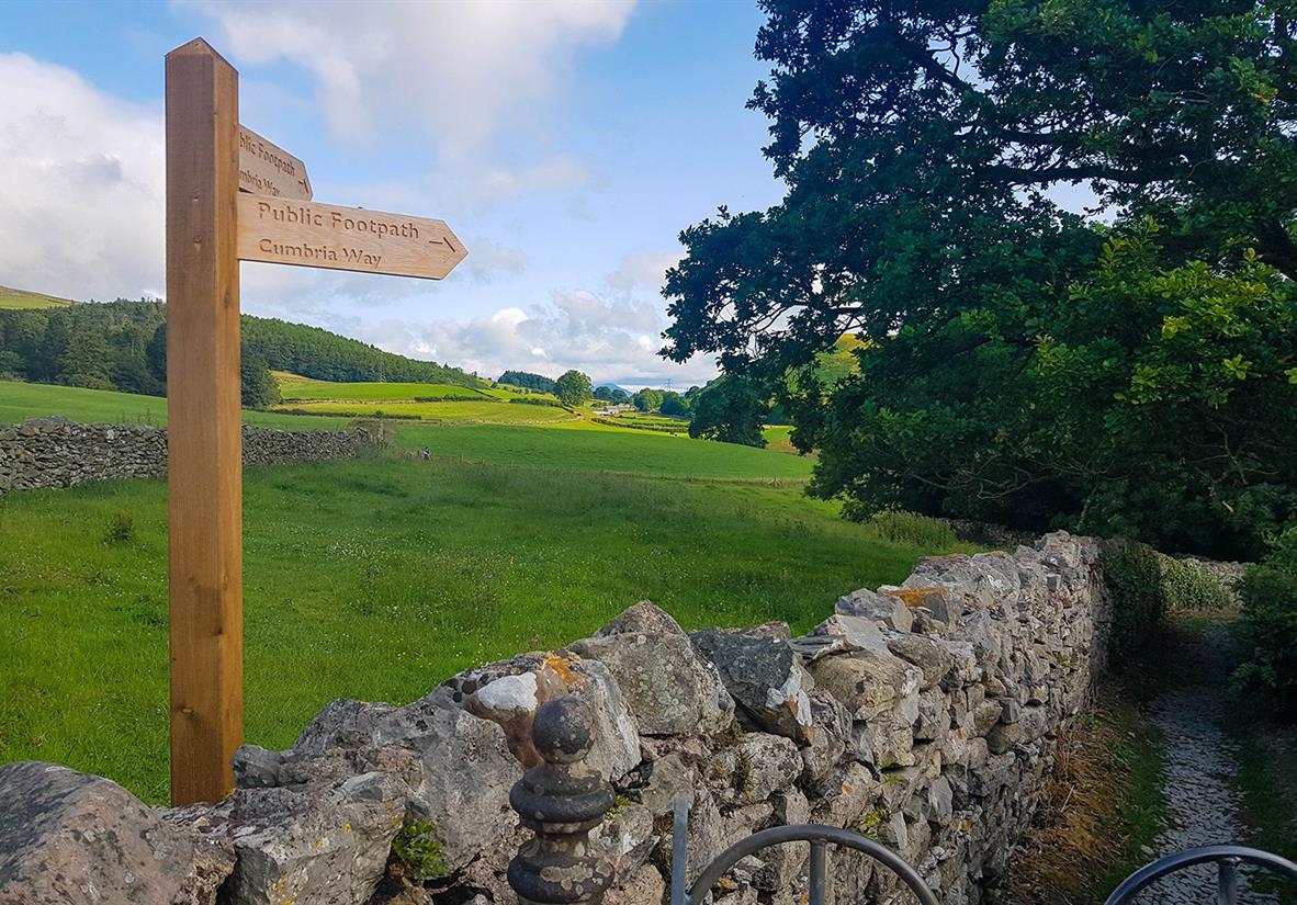 Die Schilder des Cumbria Ways