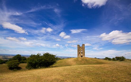 The "highest little castle" in the Cotswolds