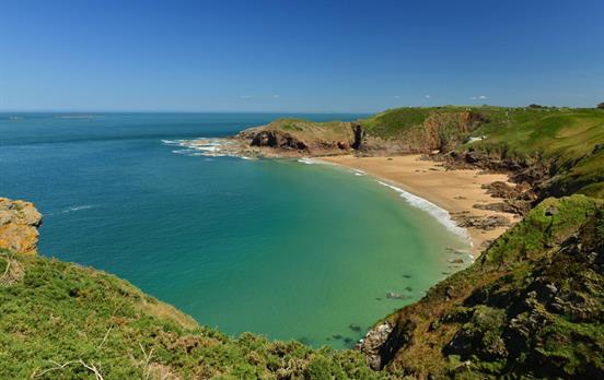 Der wunderschöne Plémont Beach