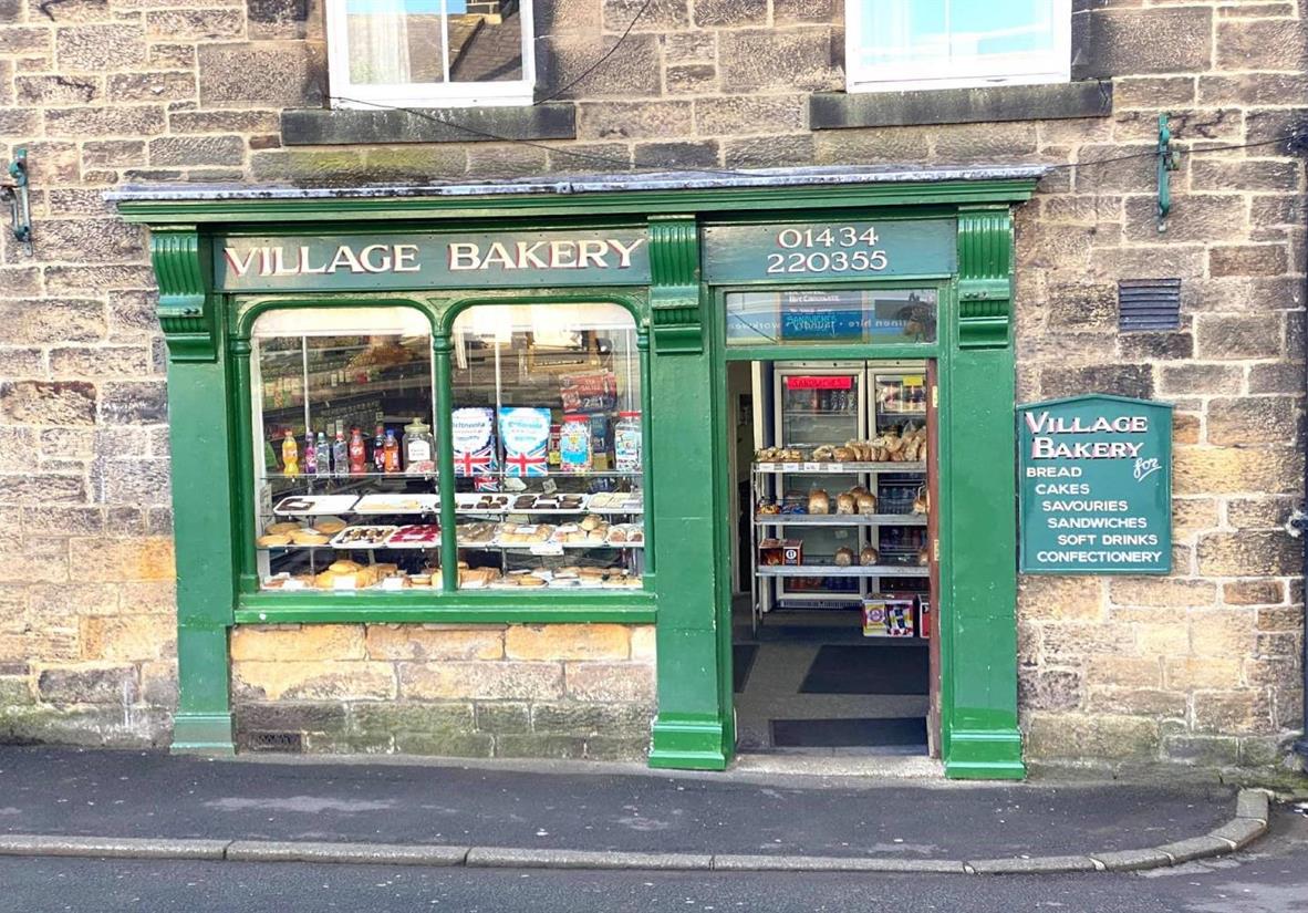 Stop at traditional bakeries: Photo David Stott