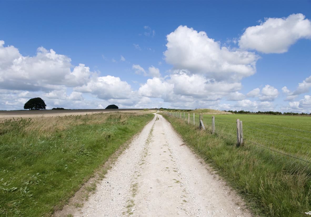 Walk along classic open English bridleways