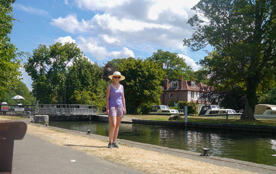 Caroline from Macs on the Thames Path