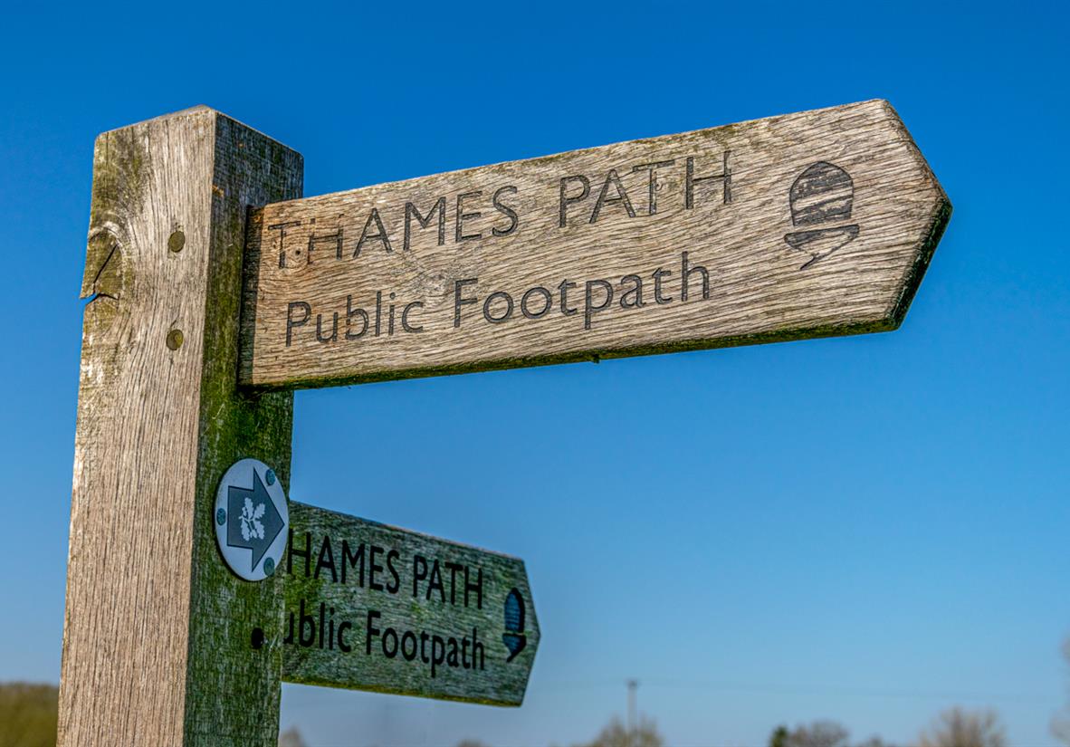 Signage on the Thames Path