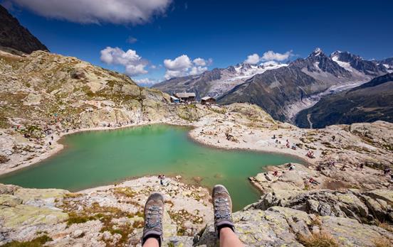 Lac Blanc with mountain hut
