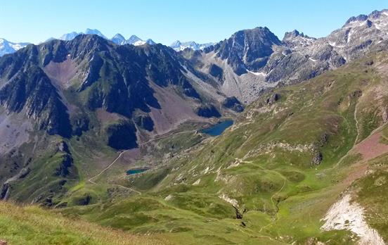 Stunning views over the Cirque du Lys