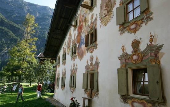 Lüftlmalerei Holzgau © WGLech-Wege