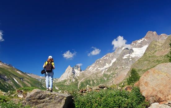 Wanderung mit Bergpanorama