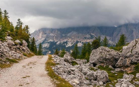 Typical walking trail through the Dolomites