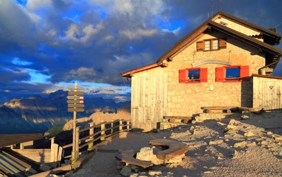 Rifugio Nuvolau - eine schlichte Berghütte