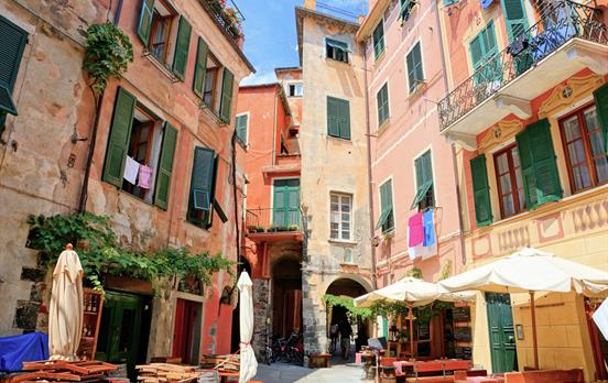 Kleine bunte Gassen in Monterosso