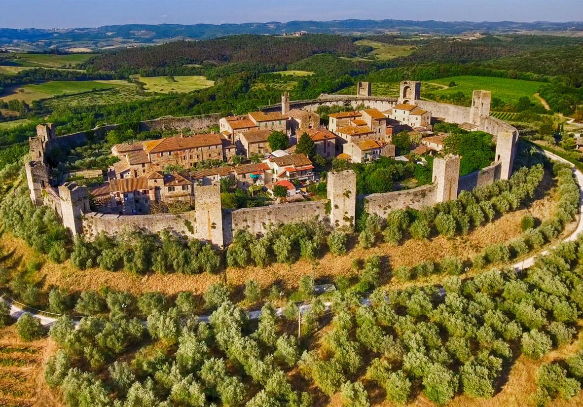 Kleines Höhendörfchen Monteriggioni