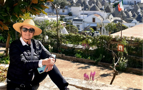 Wallking in Alberobello