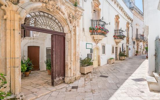 Wander through Locorotondo